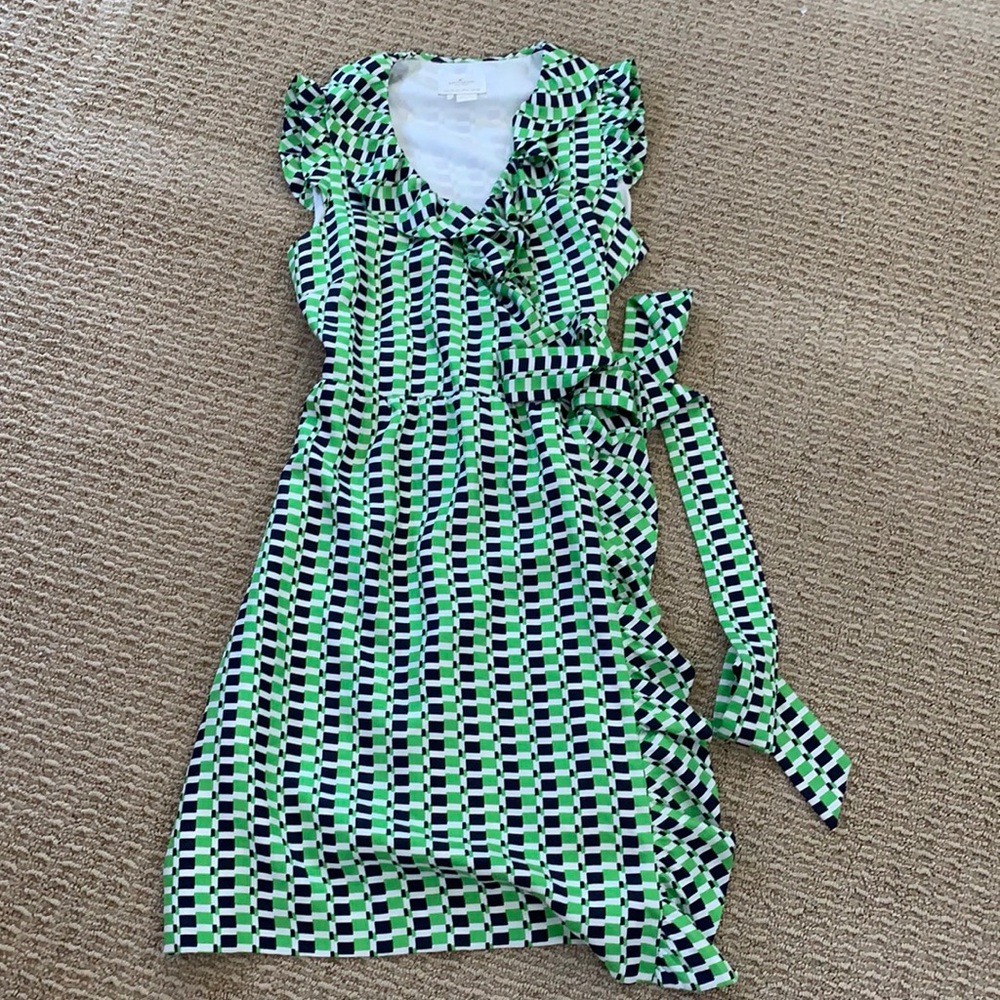 Kate Spade wrap dress. Size 8. Fits smaller but is adjustable
